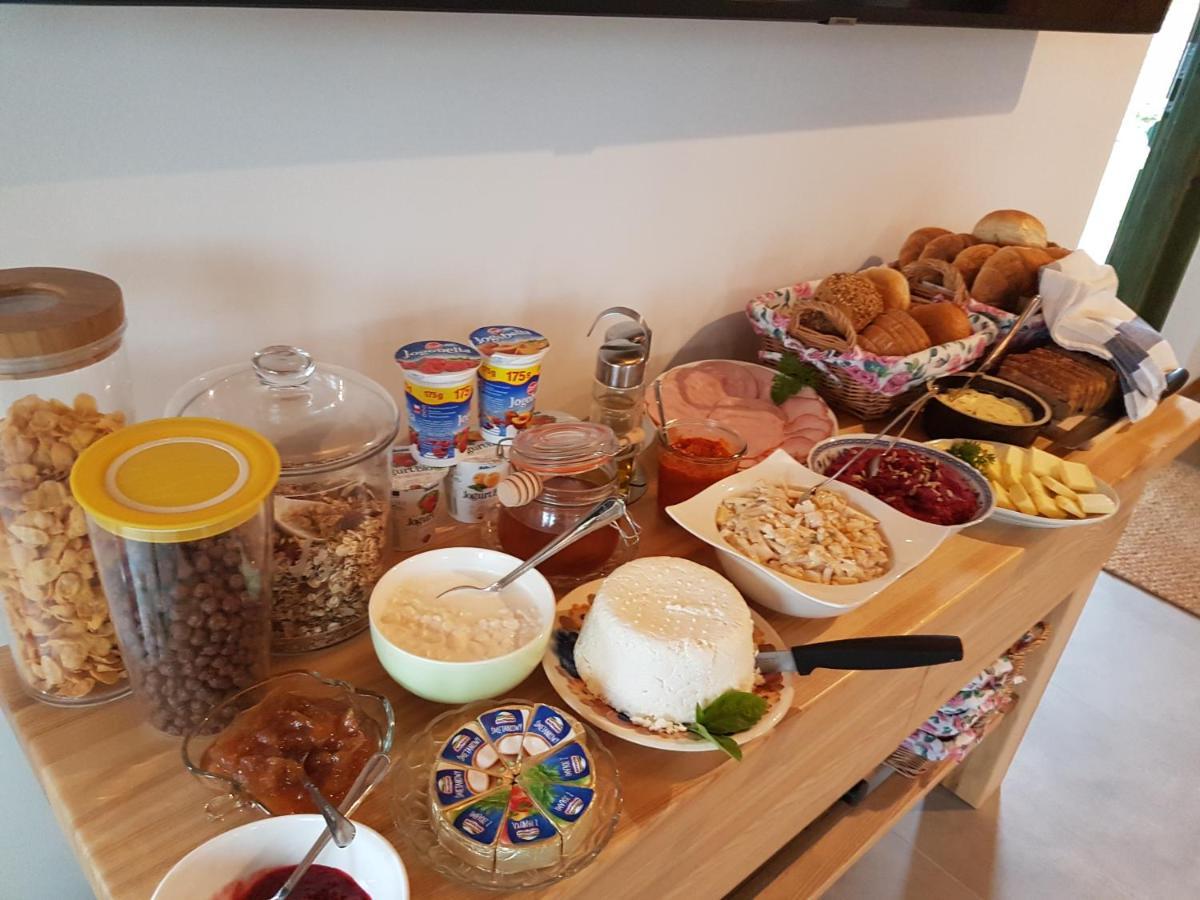 Wypoczynek Pod Lipami Bed & Breakfast Ручане Нида Екстериор снимка